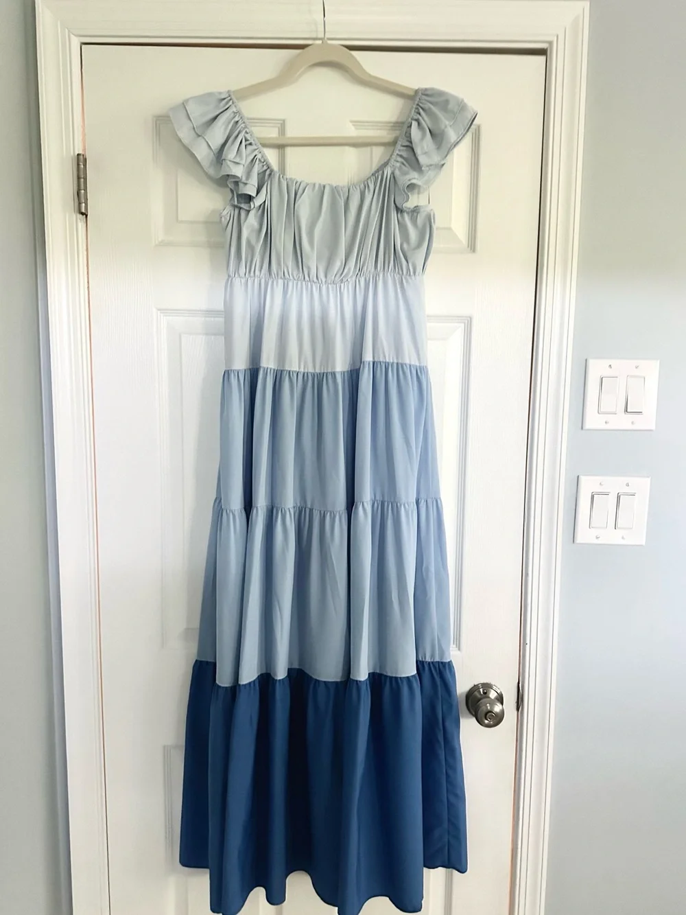 English Factory Dress - Picture 3 of 4